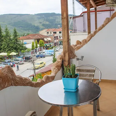 Hotel Shpella 2*